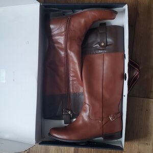 "Tommy Hilfiger Hamden" Boots Tan & Brown, Size 8.5M
